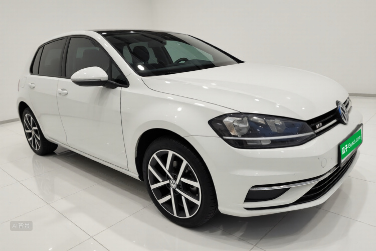 Volkswagen Golf 2018 car image #4