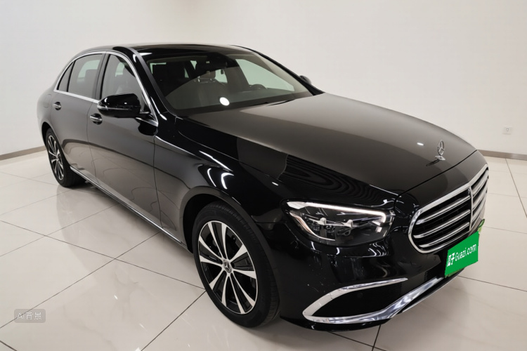 Mercedes-Benz E Class New Energy 2023 car image #4