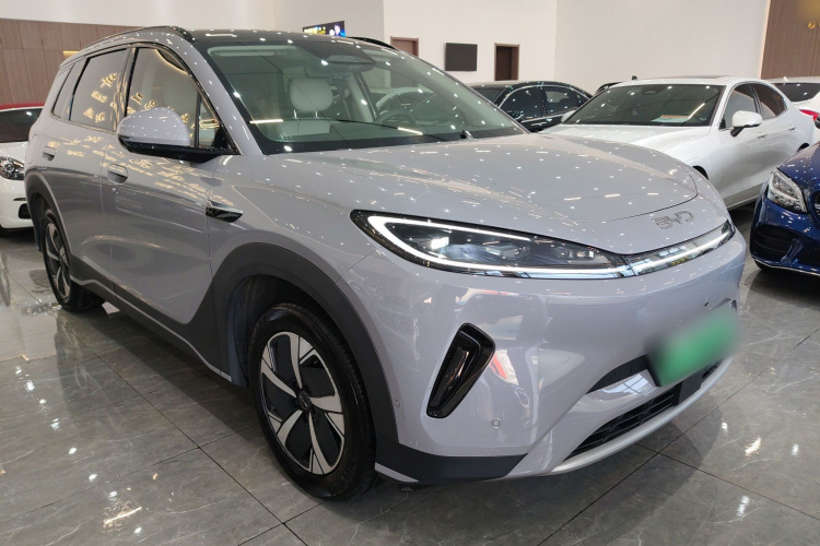 BYD Sea Lion 05 EV 2025 car image #4