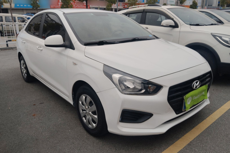 Hyundai Reina 2020 car image #4