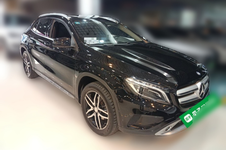 Mercedes-Benz GLA Class 2016 immagine di auto #4