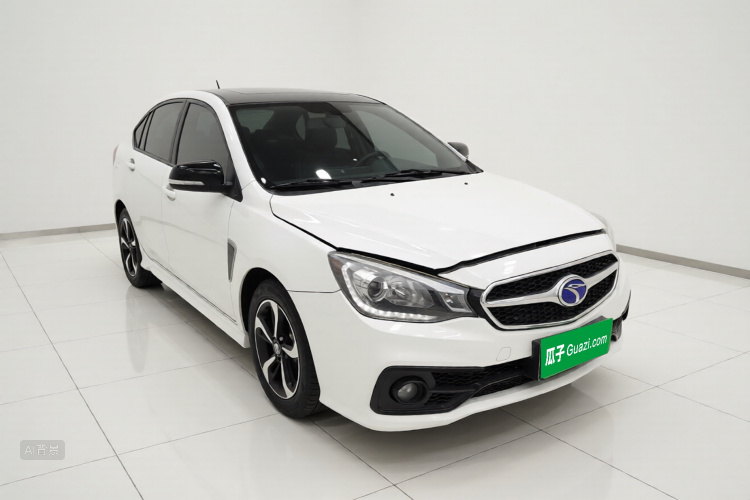 Soueast V5 Lingzhi 2017 car image #4