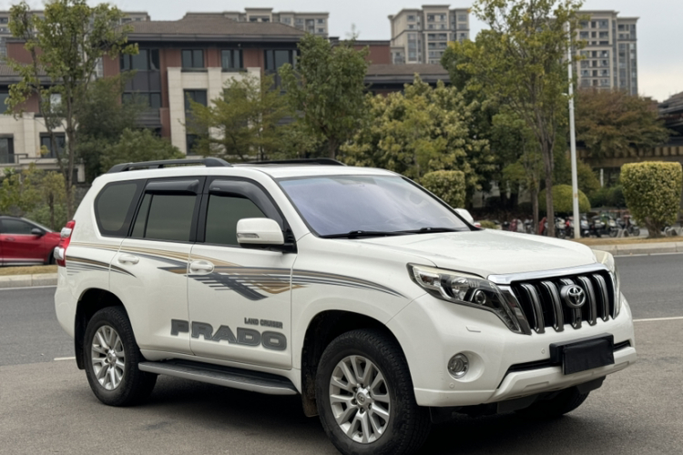 Toyota Land Cruiser Prado 2014 #4 Toyota Land Cruiser Prado 2014 car image #4