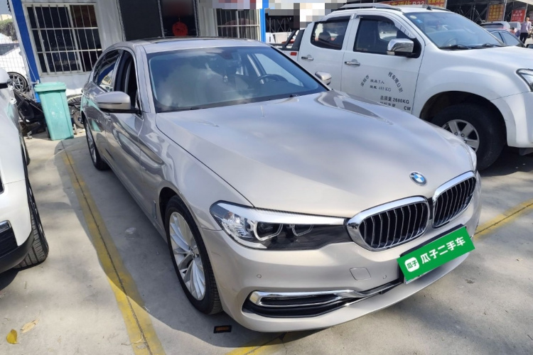 BMW 5 Series 2018 #4 BMW 5 Series 2018 car image #4