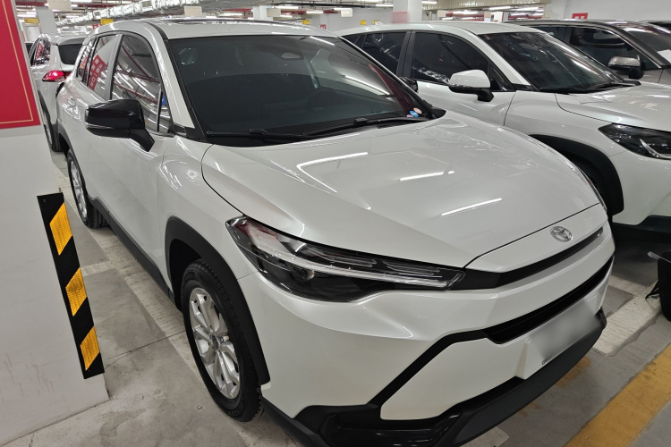 Toyota Frontlander 2025 #4 Toyota Frontlander 2025 immagine di auto #4