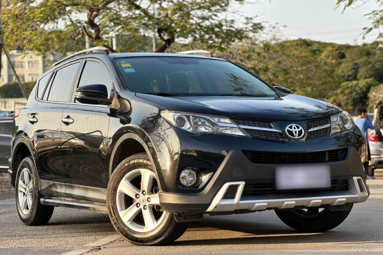 Toyota RAV4 2015 car image #4