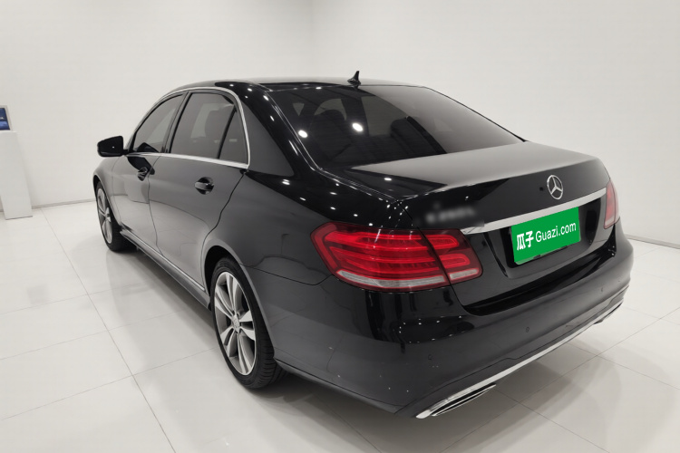 Mercedes-Benz E Class 2015 car image #4