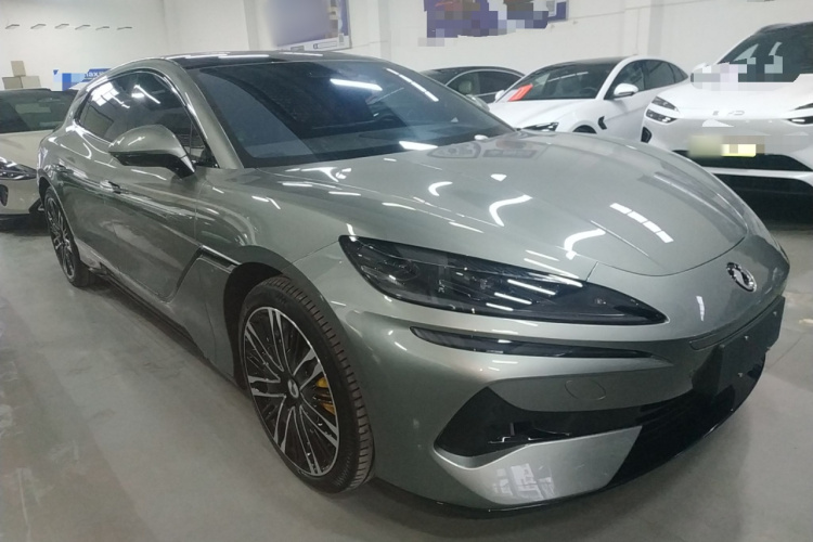 Denza Z9GT 2024 #4 Denza Z9GT 2024 car image #4