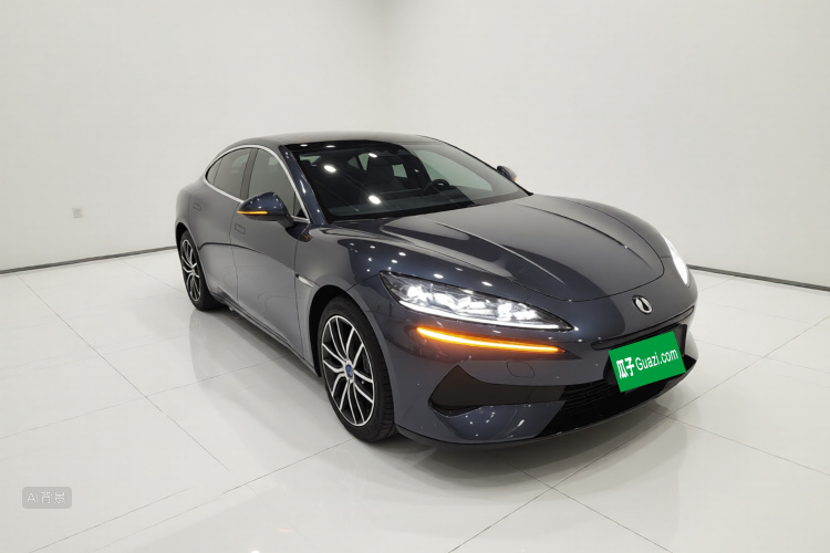 Denza Z9 2024 car image #4