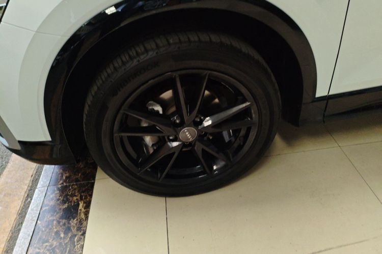 Q2L 2019 car image #4