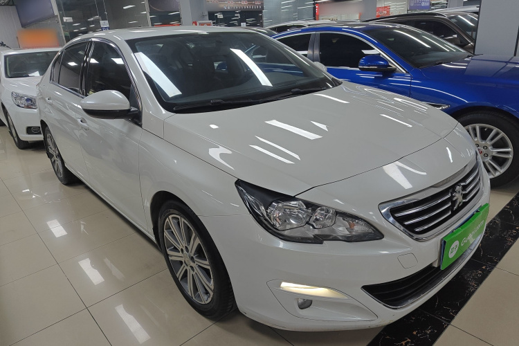 Peugeot 408 2015 #4 Peugeot 408 2015 car image #4