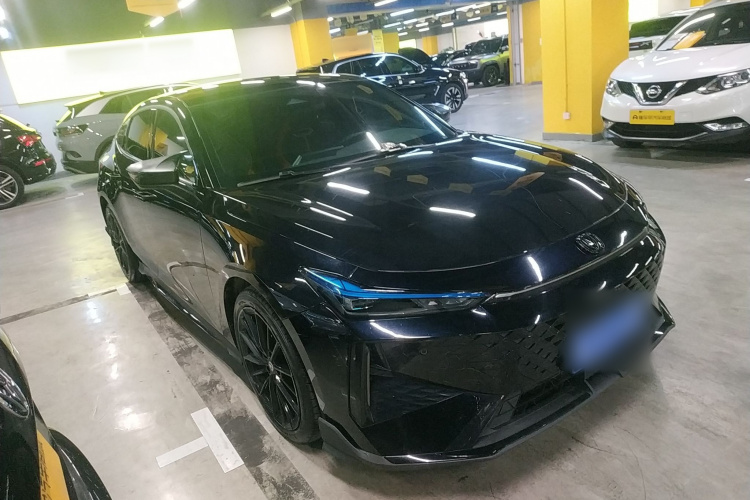 Changan UNI-V 2024 car image #4