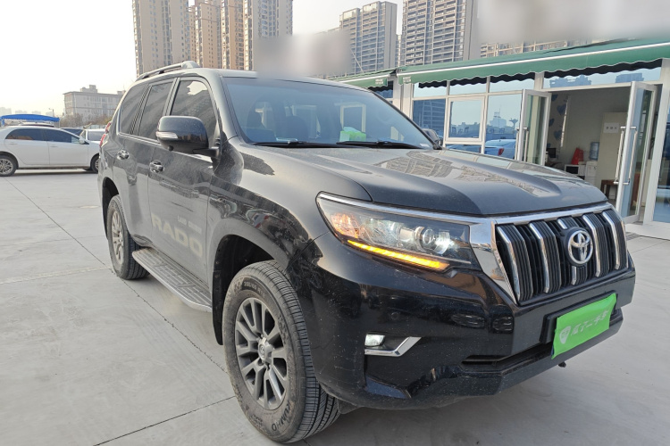 Toyota Land Cruiser Prado 2018 #4 Toyota Land Cruiser Prado 2018 car image #4