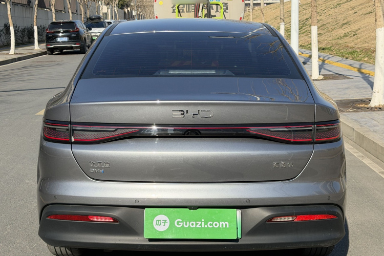 BYD Seal 05 DM-i 2025 car image #4