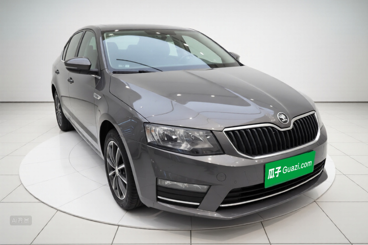 Skoda Octavia 2017 car image #4