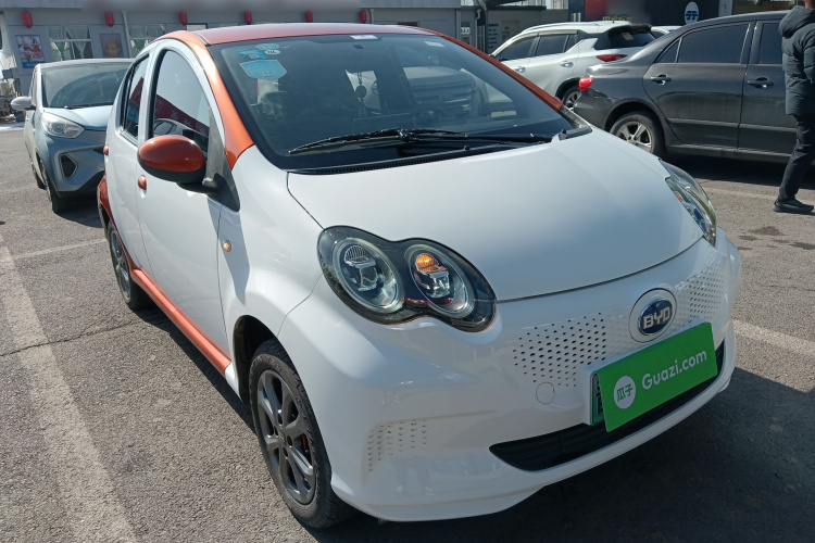 BYD e1 2020 #4 BYD e1 2020 car image #4