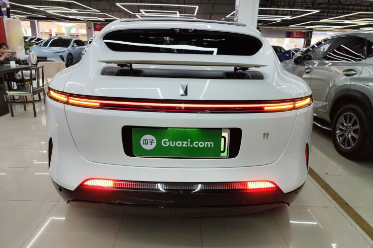 Avatr 11 2023 #4 Avatr 11 2023 car image #4