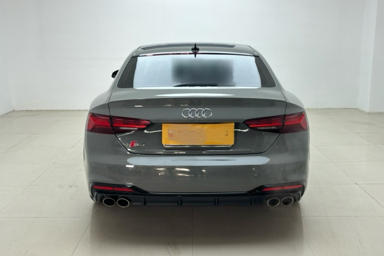 Audi S5 2023 صورة سيارة #4