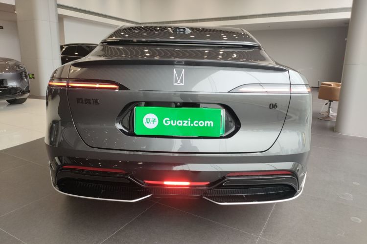 Avatr 06 2025 car image #4