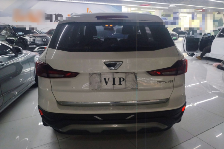 VS5 2019 car image #4