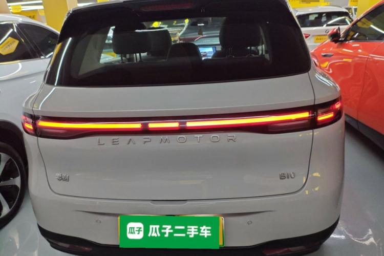 零跑汽车 零跑B10 2025 汽车图片 #4