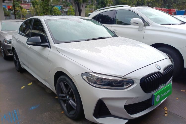 BMW 1 Series 2023 car image #4