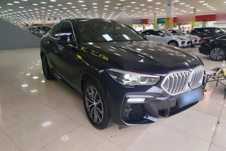 BMW X6 2020 immagine di auto #4