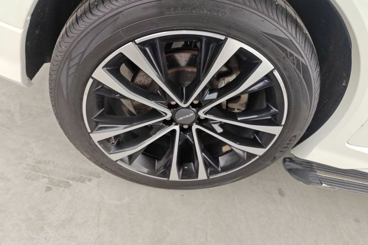 X70 PLUS 2020 car image #4