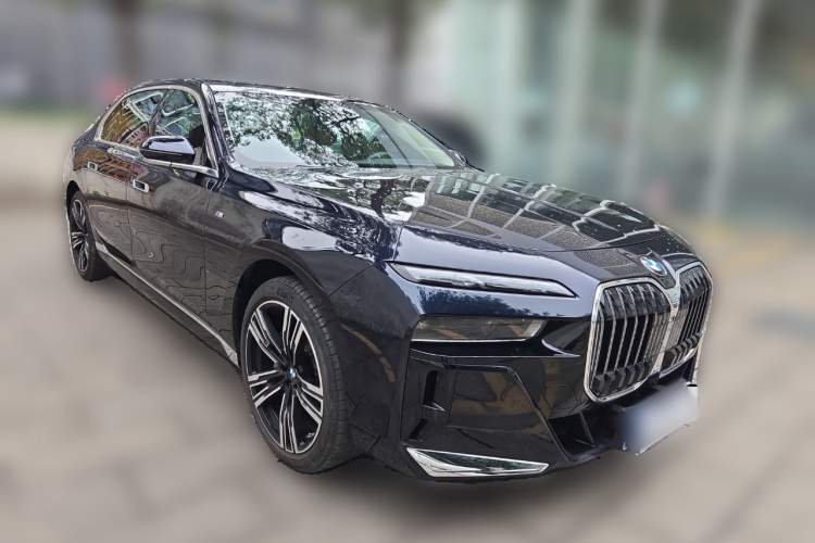 BMW 7 Series 2025 car image #4