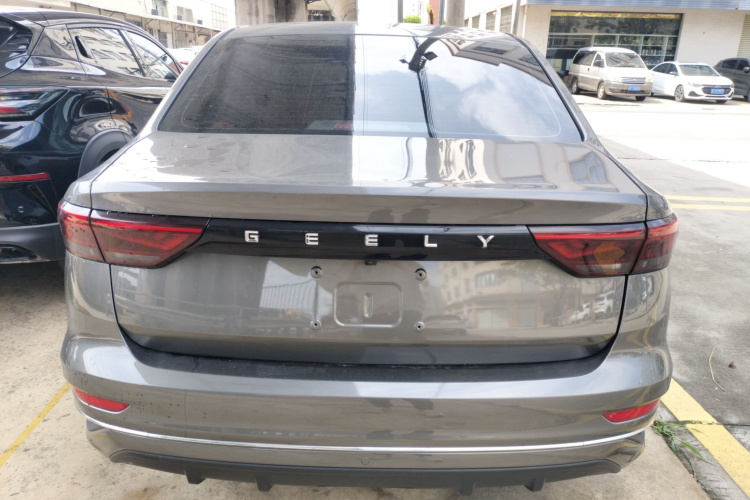 GEELY Emgrand 2022 car image #4