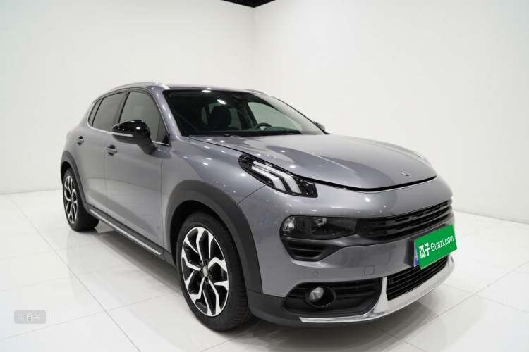Lynk & Co 02 2019 car image #4