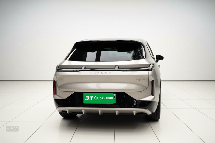 Lynk & Co 08 EM-P 2024 #4 Lynk & Co 08 EM-P 2024 car image #4