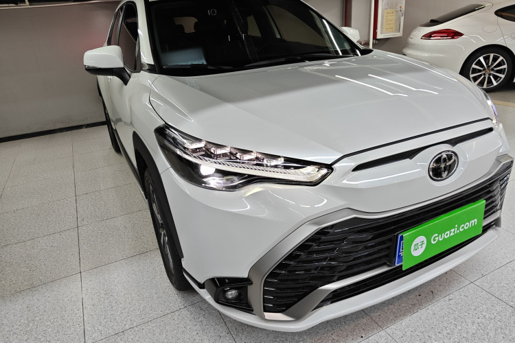 Toyota Frontlander 2023 car image #4