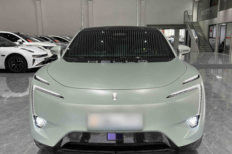 Avatr 11 2023 car image #4