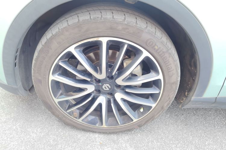 零跑汽车 零跑C11 2022 汽车图片 #4