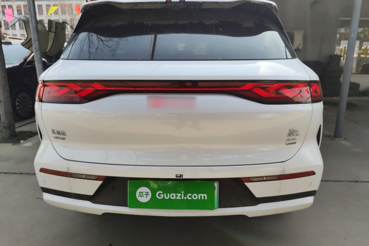 BYD Tang L 2025 immagine di auto #4