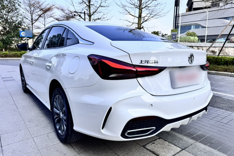 MG 5 2025 car image #4