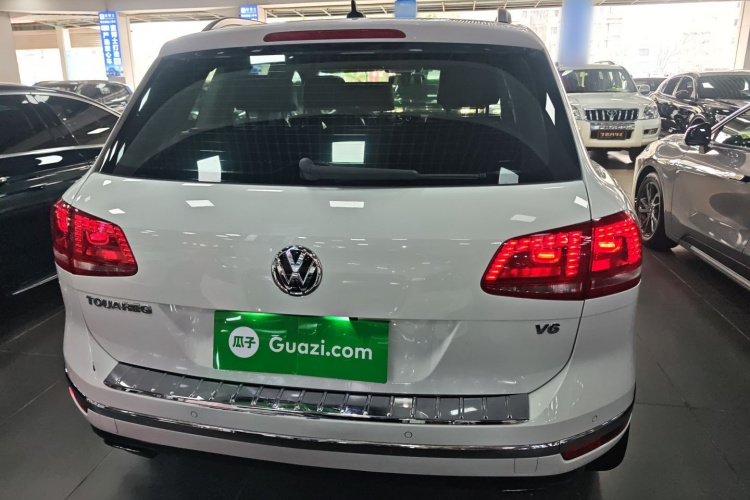 Volkswagen Touareg 2016 car image #4