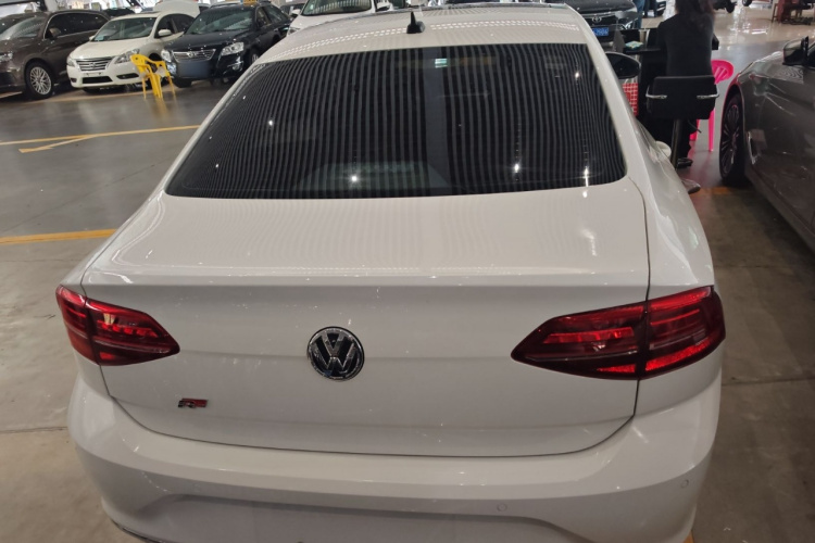 Volkswagen Lamando 2021 car image #4