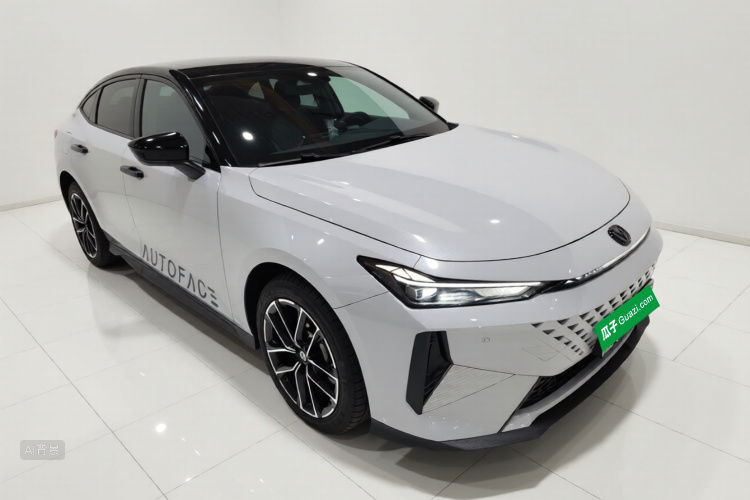 Changan UNI-V iDD 2024 car image #4