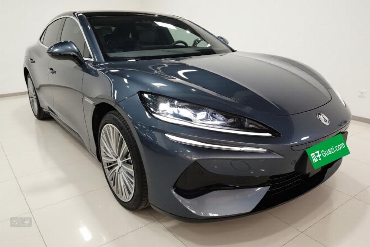 Denza Z9 2024 صورة سيارة #4