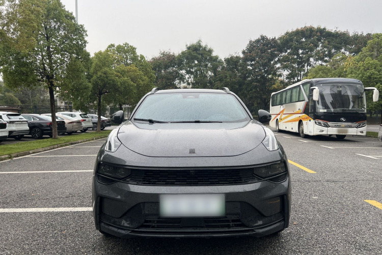 Lynk & Co 01 EM-P 2022 car image #4
