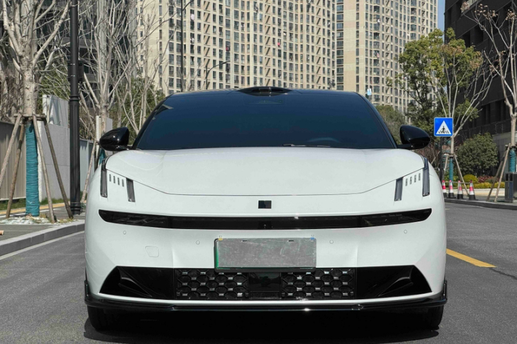 Lynk & Co 10 EM-P 2025 car image #4