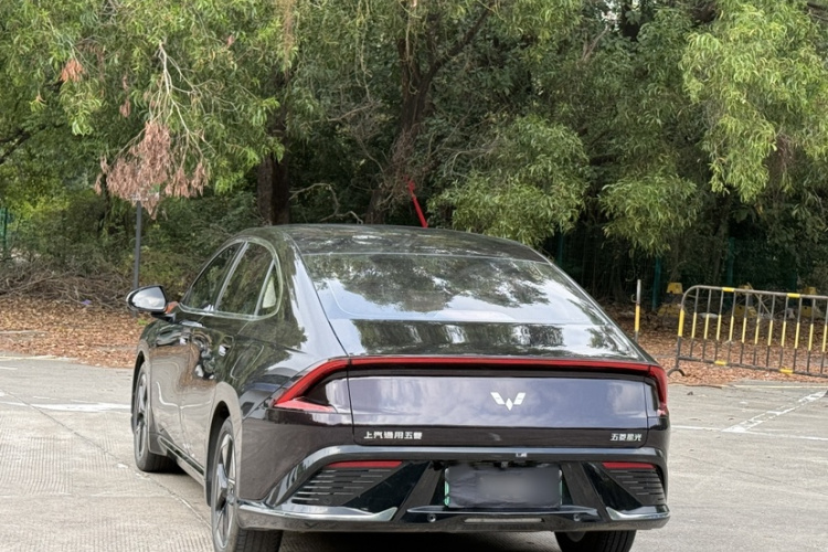 Wuling Starlight 2023 car image #4