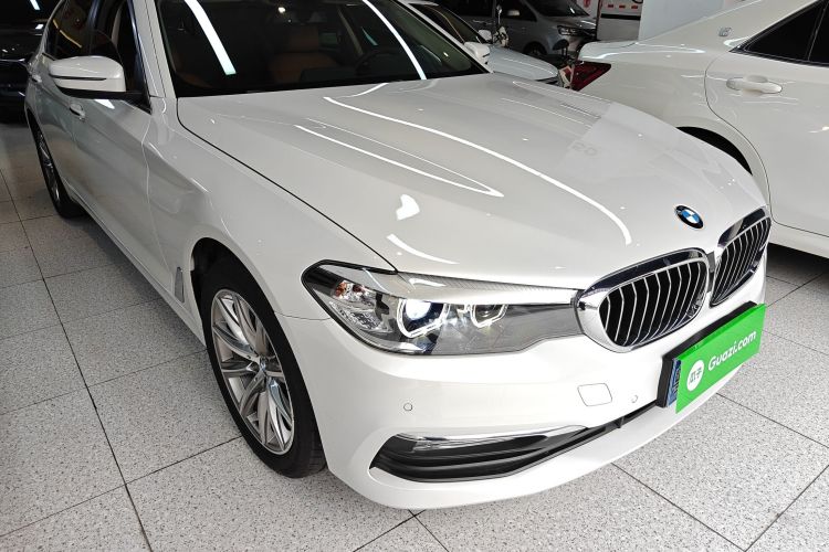 BMW 5 Series 2017 #4 BMW 5 Series 2017 car image #4