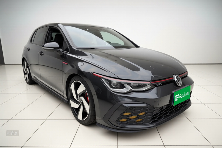 Volkswagen GolfGTI 2021 immagine di auto #4