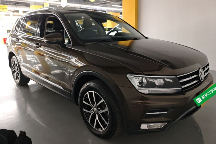 Volkswagen Tiguan L 2018 #4 Volkswagen Tiguan L 2018 car image #4