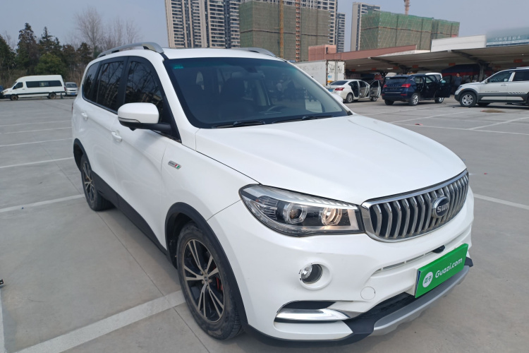 SWM X7 2020 car image #4