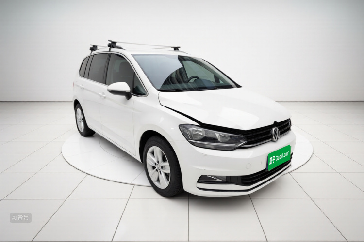 Volkswagen Touran 2017 immagine di auto #4