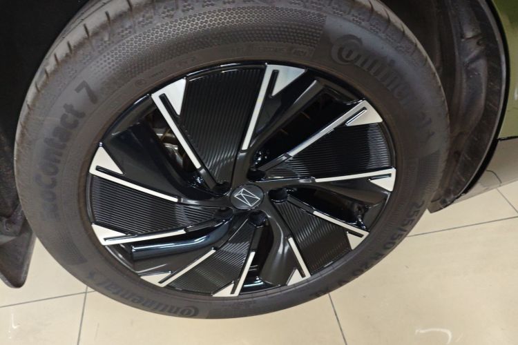 Avatr 07 2024 immagine di auto #4